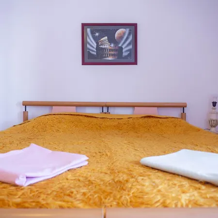Guest house Bllok Bright Private Bedrooms With Private Bathroom On Shared Tirana