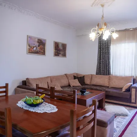 Gasthof Bllok Bright Private Bedrooms With Private Bathroom On Shared