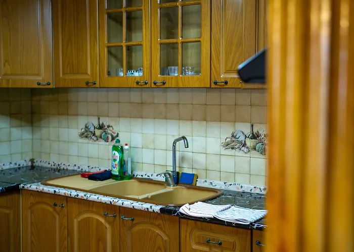 Pensión Bllok Bright Private Bedrooms With Private Bathroom On Shared Tirana