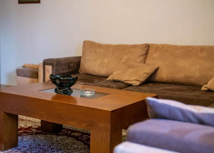 Pensión Bllok Bright Private Bedrooms With Private Bathroom On Shared 3*