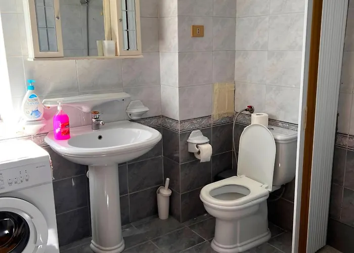 Bllok Bright Private Bedrooms With Private Bathroom On Shared Pensión