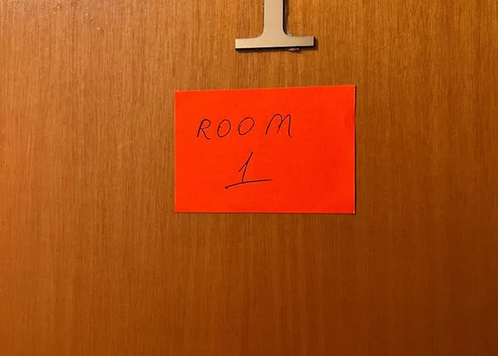 Bllok Bright Private Bedrooms With Private Bathroom On Shared 3*