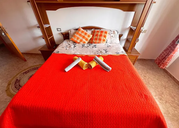 Pensión Bllok Bright Private Bedrooms With Private Bathroom On Shared 3*