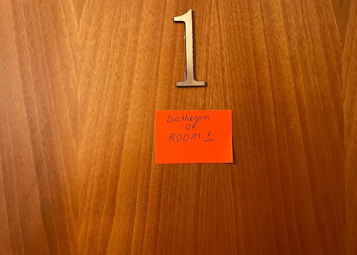 Bllok Bright Private Bedrooms With Private Bathroom On Shared Pensión Tirana